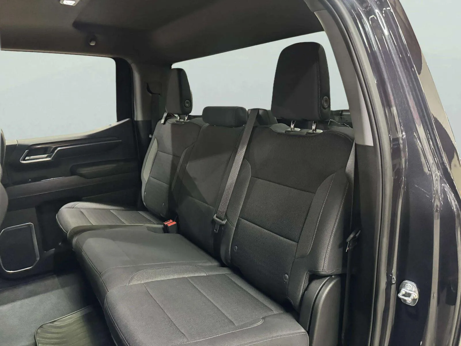 Chevrolet Silverado photo 33