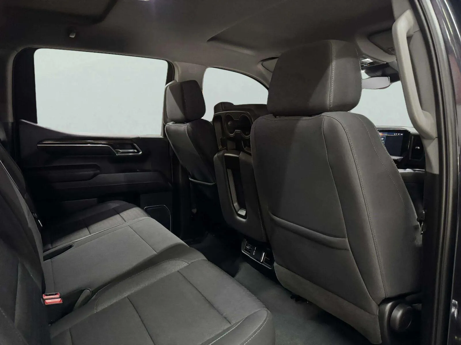 Chevrolet Silverado photo 37