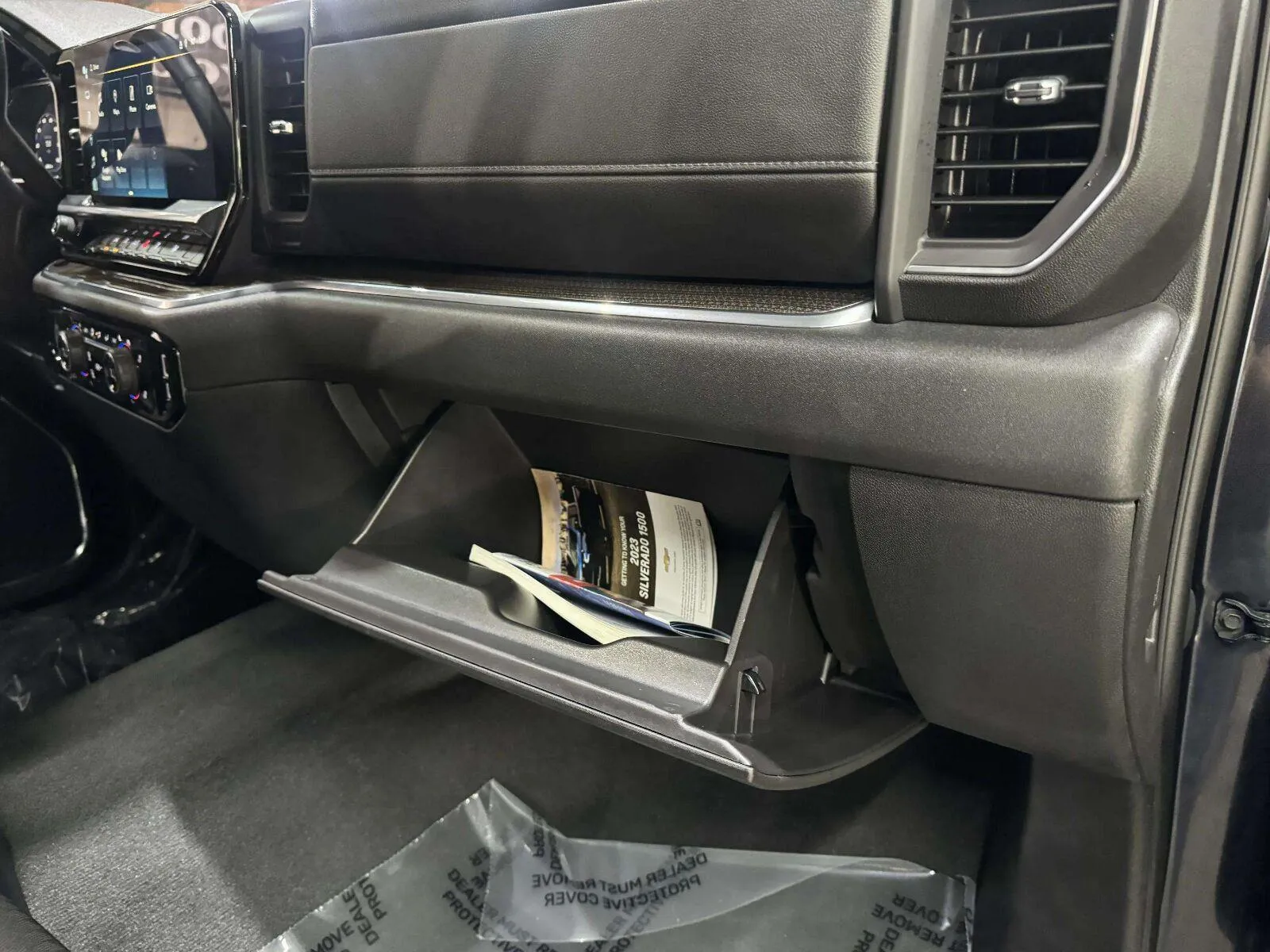 Chevrolet Silverado photo 44