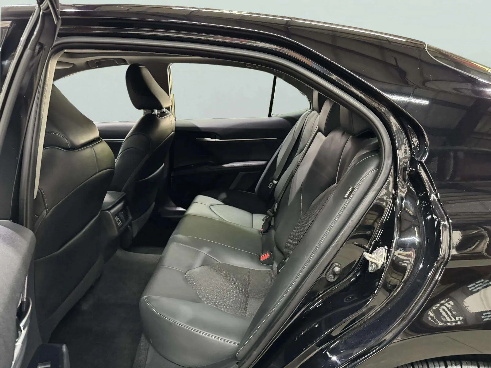Toyota Camry photo 28