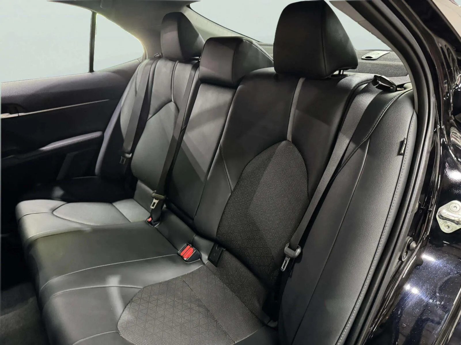Toyota Camry photo 30