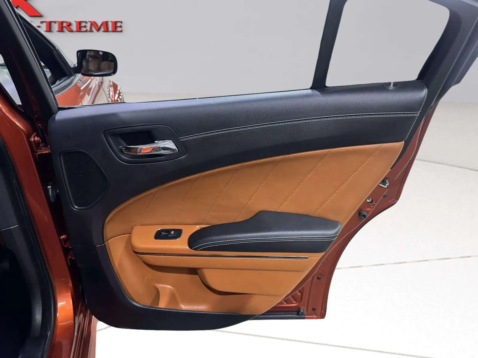 Dodge Charger photo 33