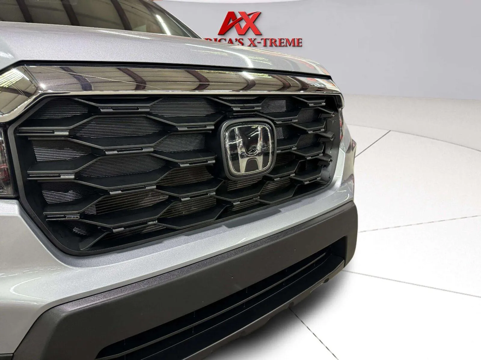 Honda Passport photo 11