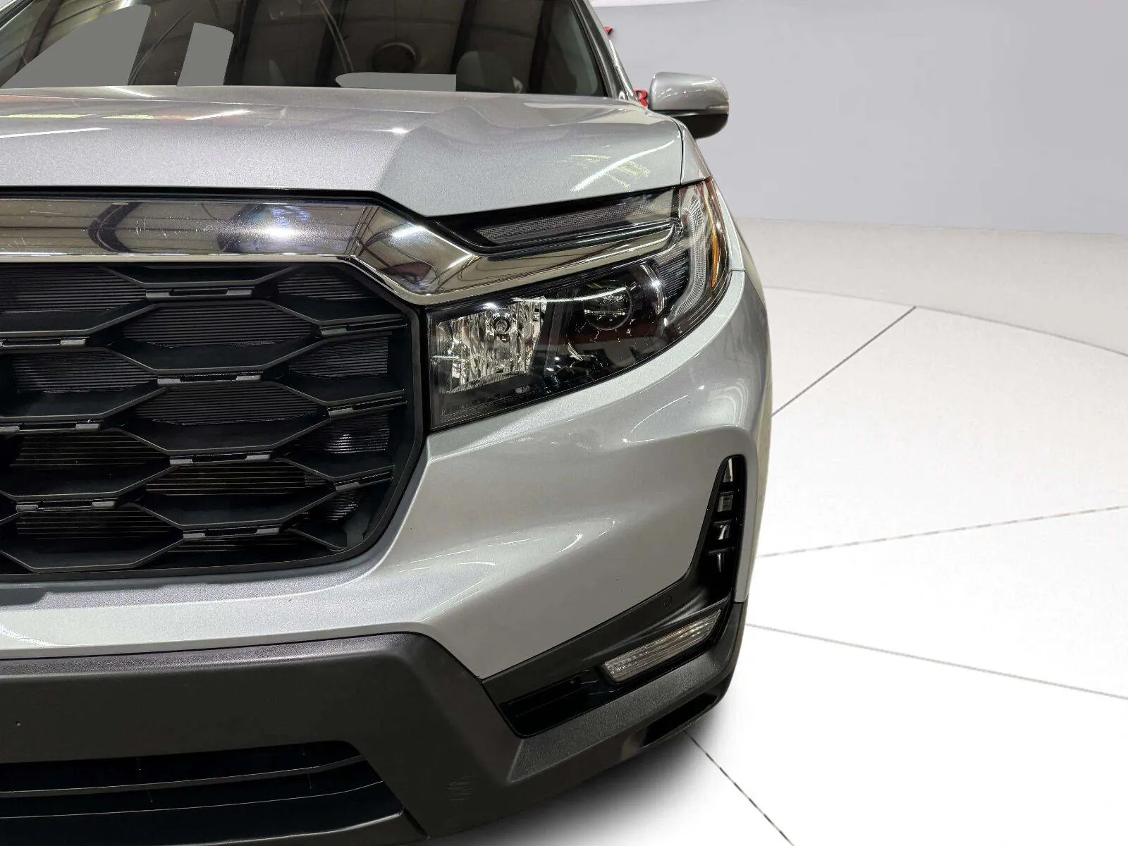 Honda Passport photo 13