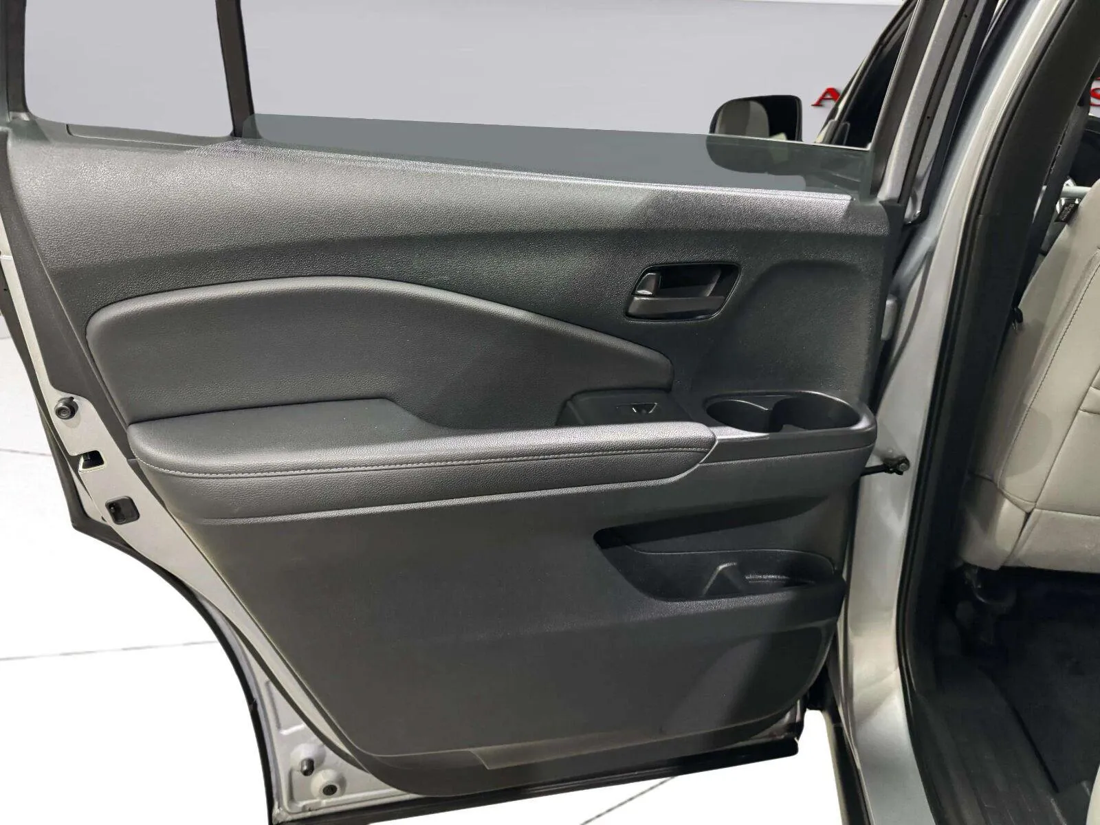Honda Passport photo 25
