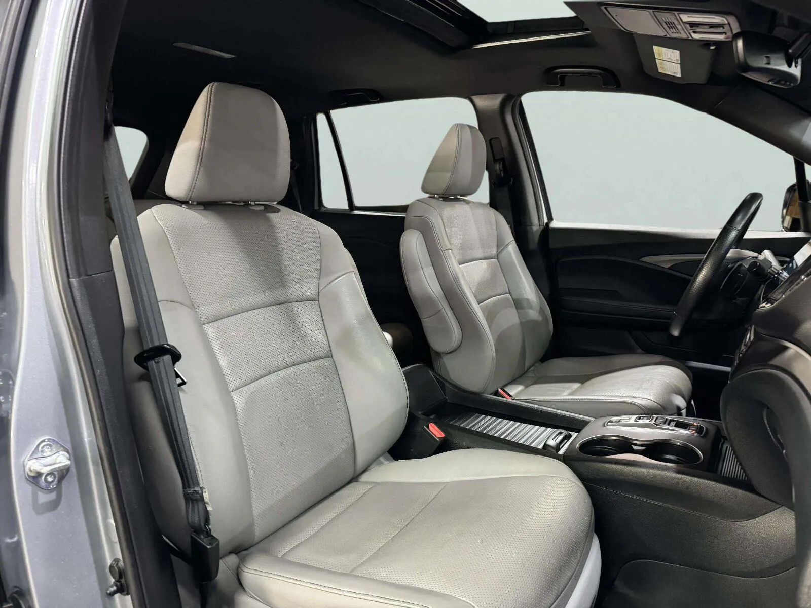 Honda Passport photo 40