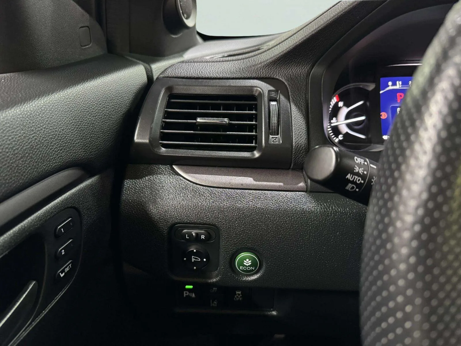 Honda Passport photo 48