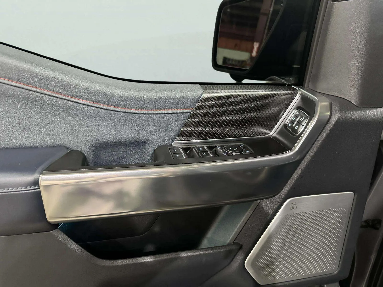 Ford F-150 photo 25
