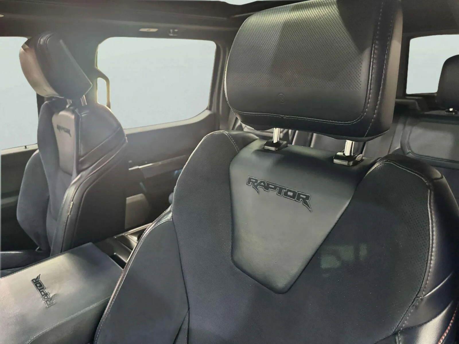 Ford F-150 photo 30