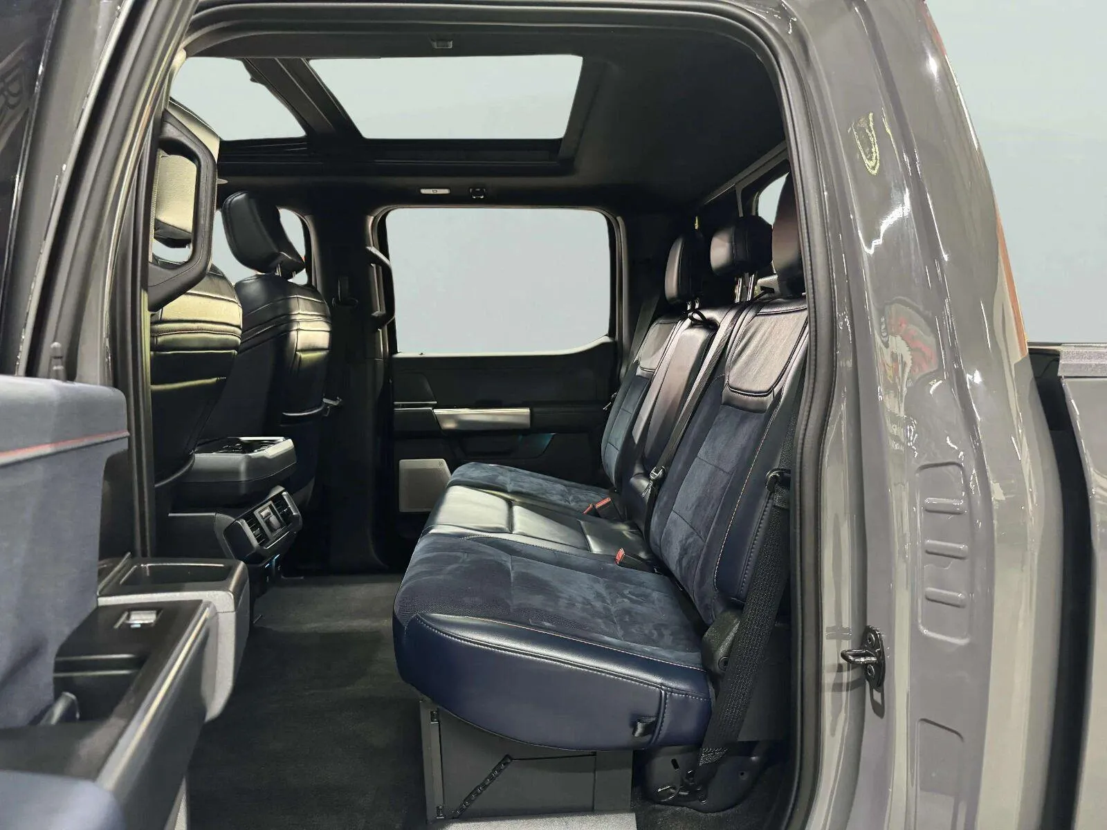 Ford F-150 photo 33