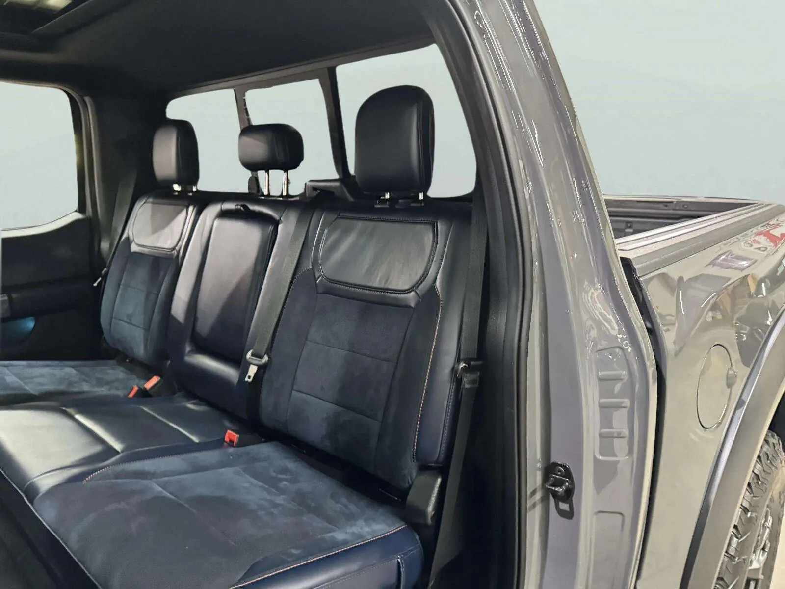 Ford F-150 photo 35