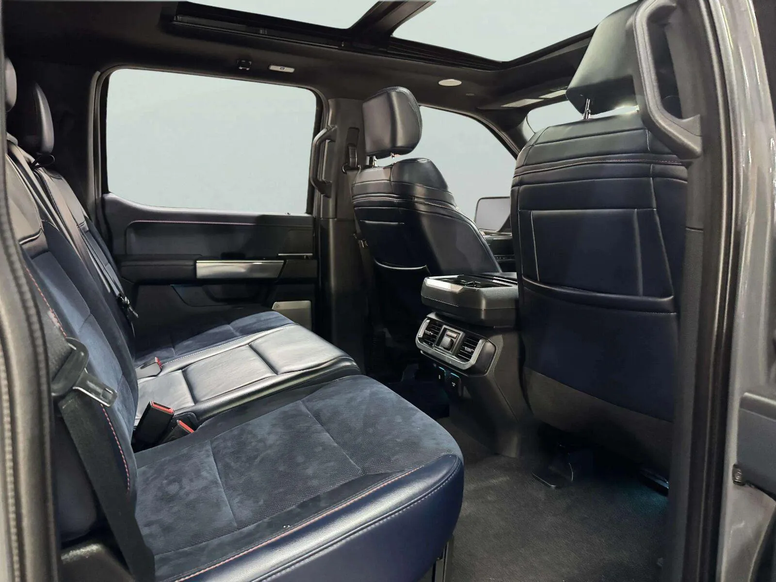 Ford F-150 photo 39