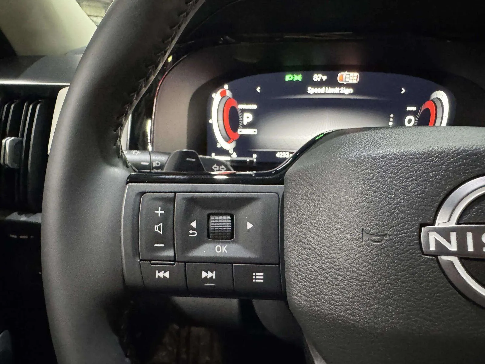 Nissan Pathfinder photo 47