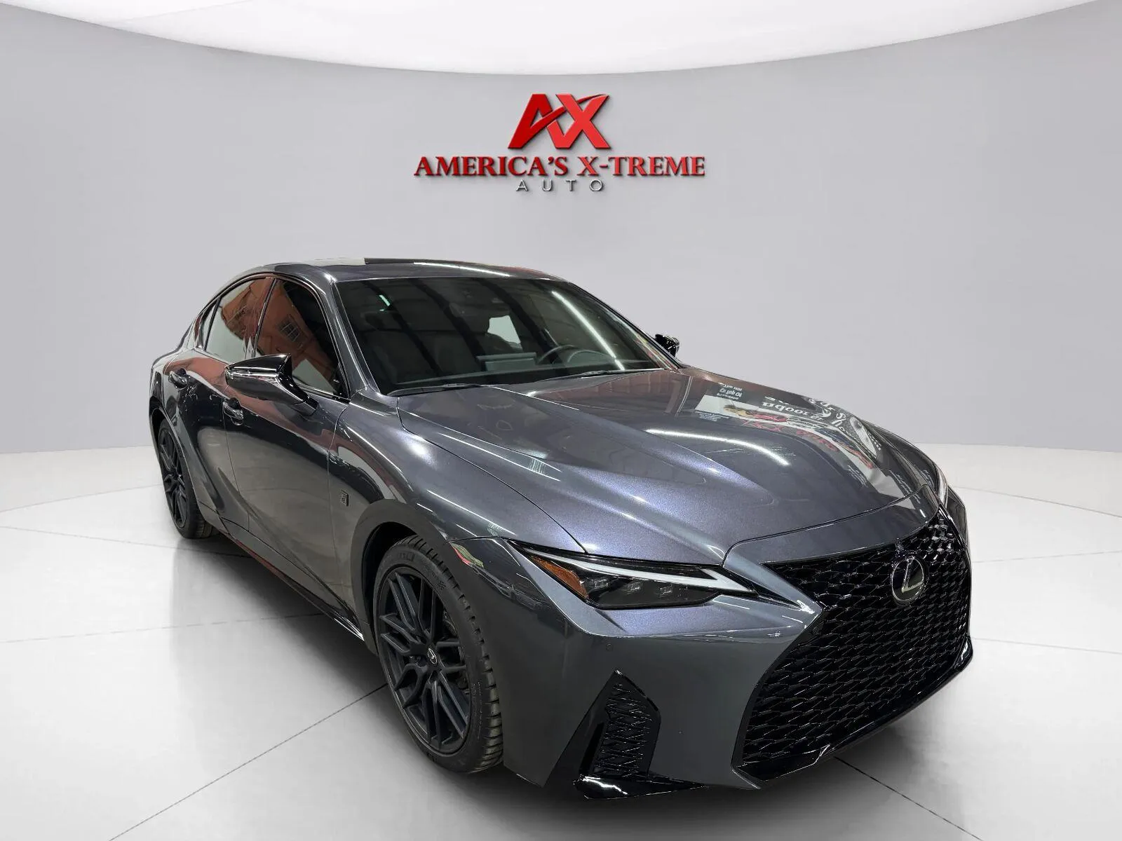 Lexus IS photo 9