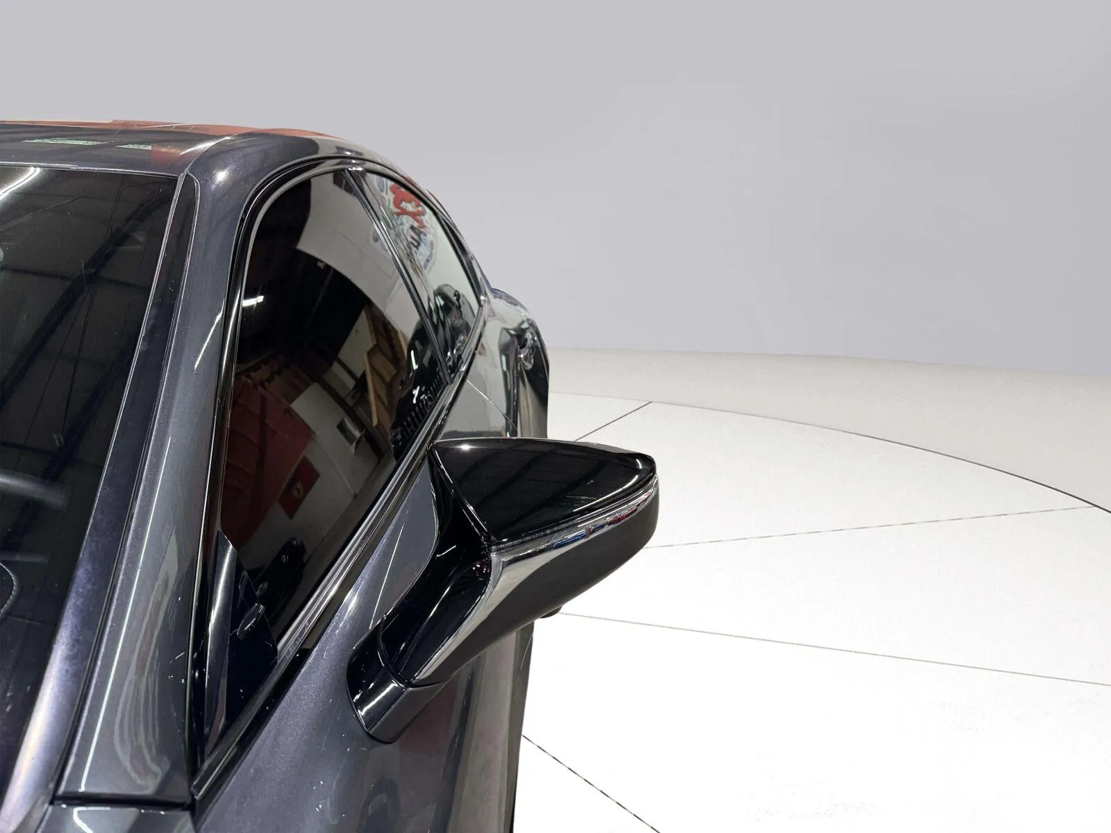 Lexus IS photo 21
