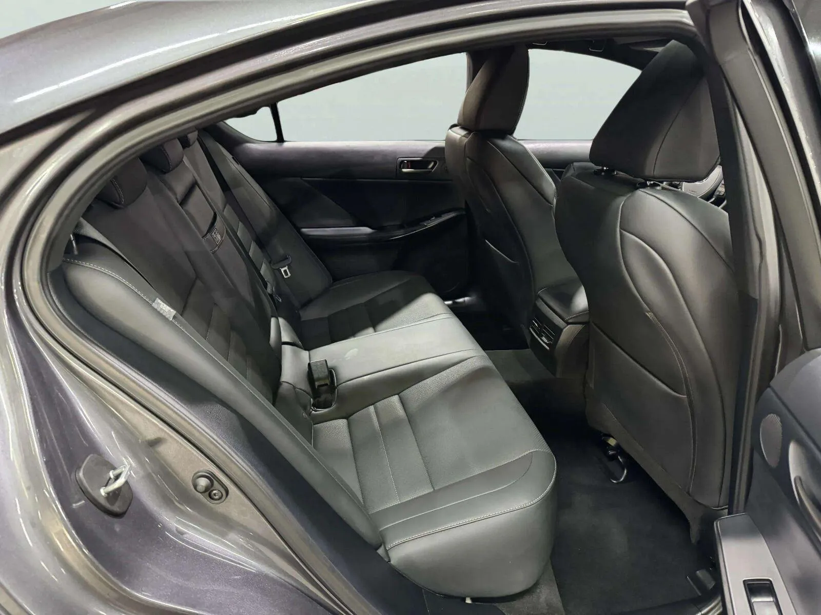 Lexus IS photo 37