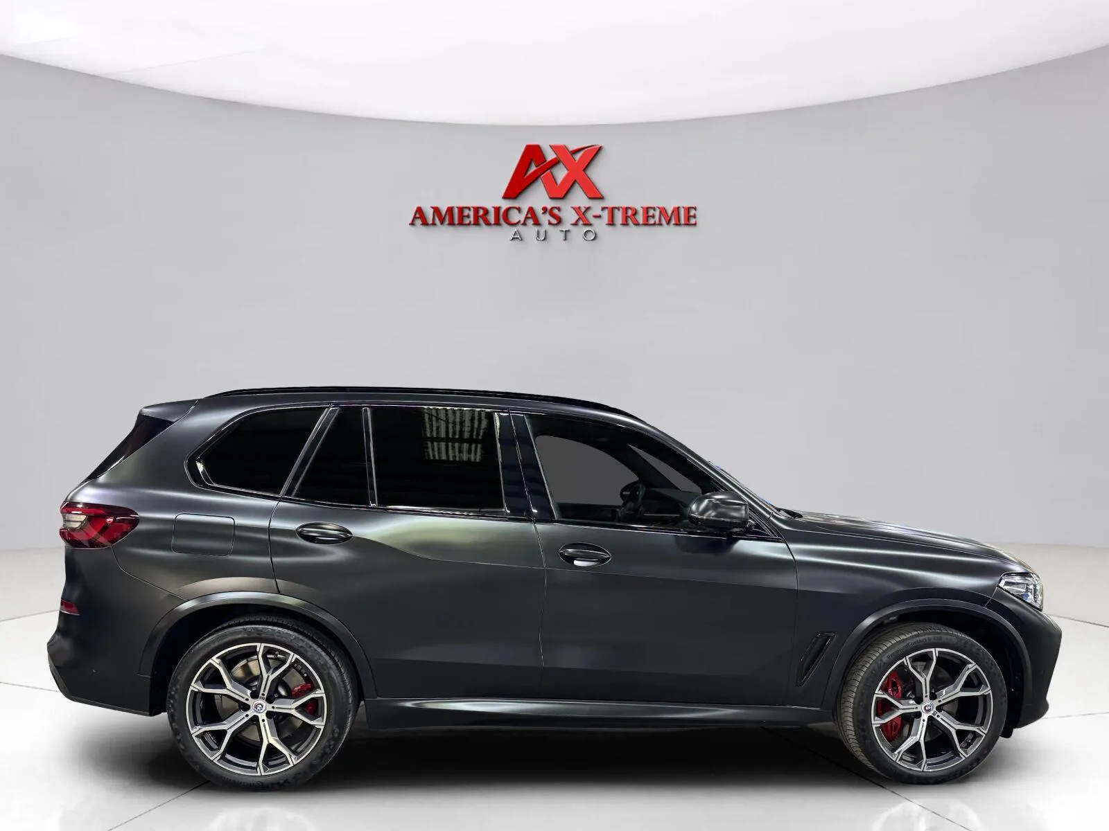 BMW X5 photo 8