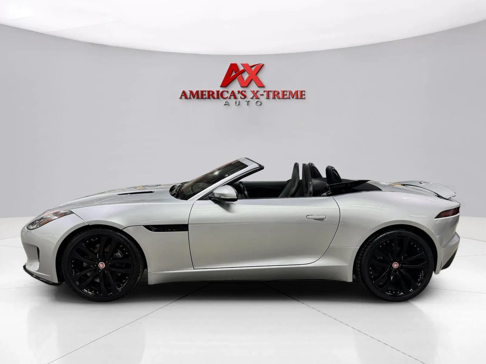 Jaguar F-TYPE photo 25