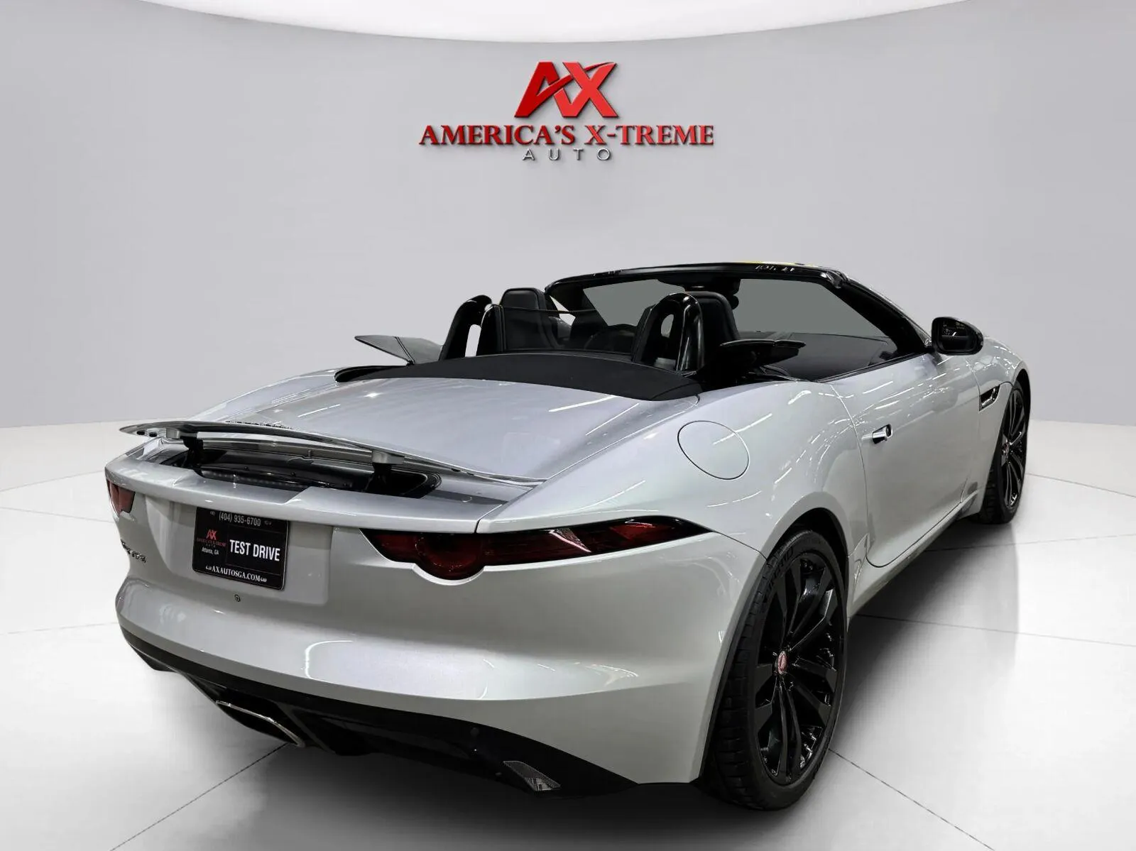 Jaguar F-TYPE photo 28