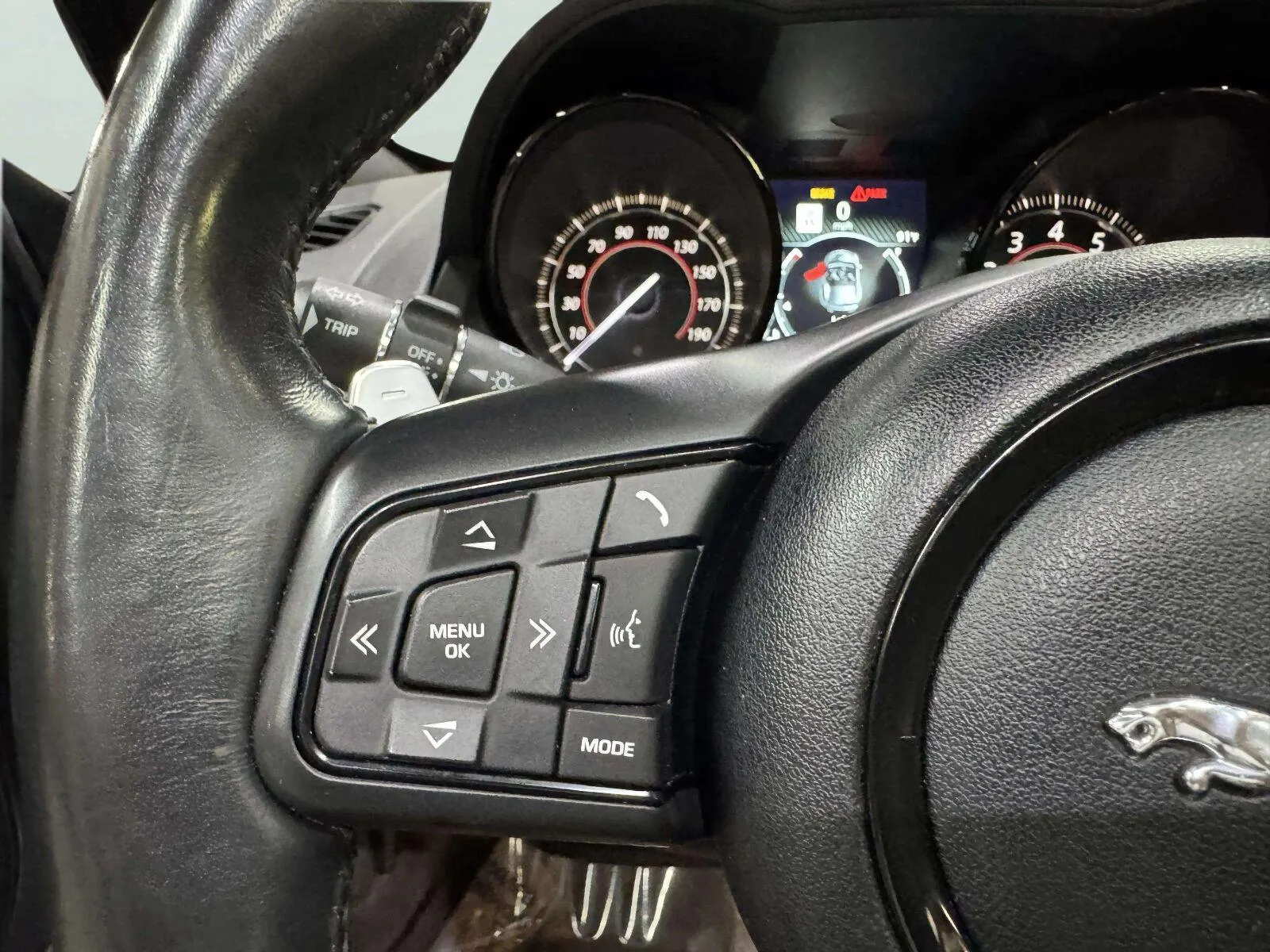 Jaguar F-TYPE photo 42