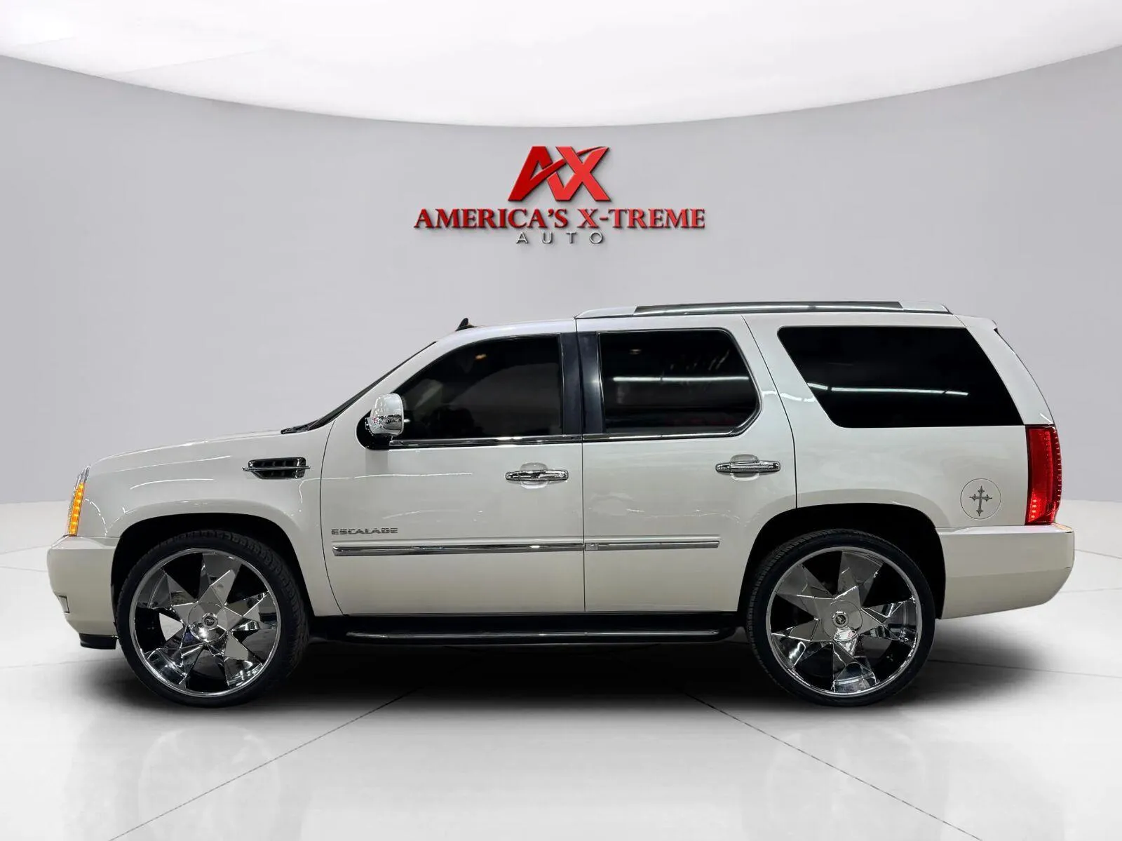 Cadillac Escalade photo 4