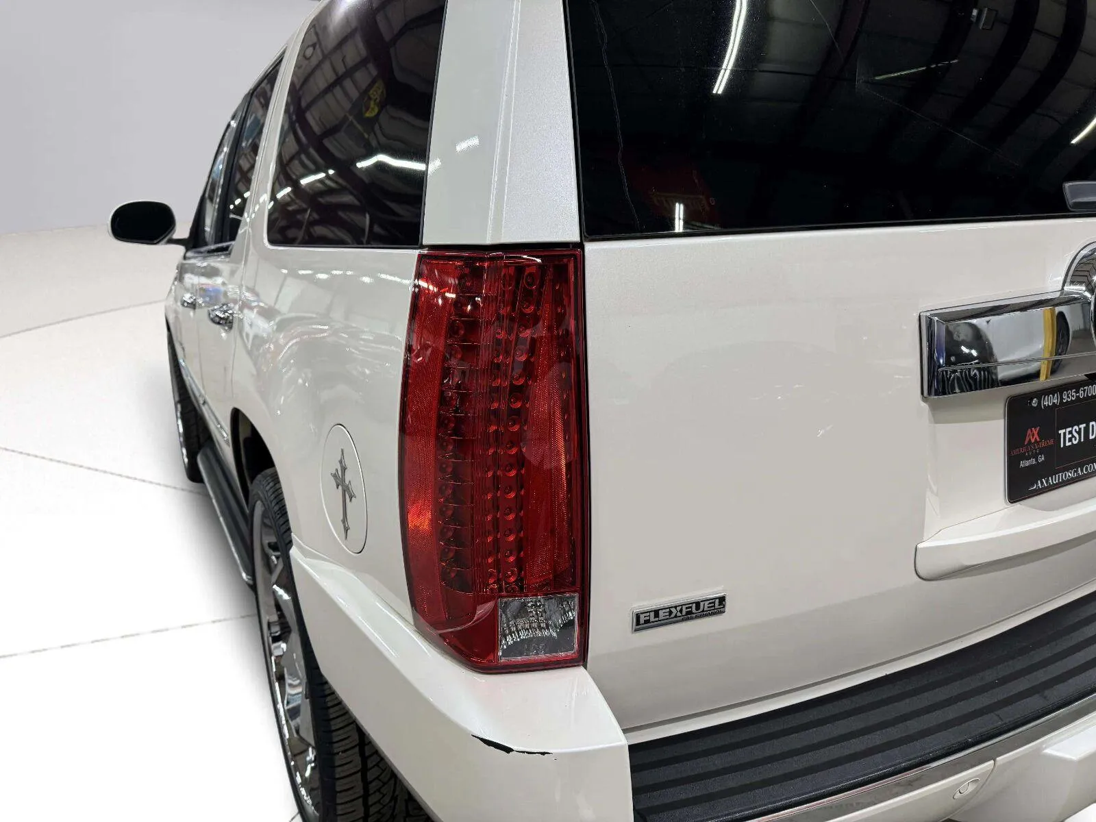 Cadillac Escalade photo 13