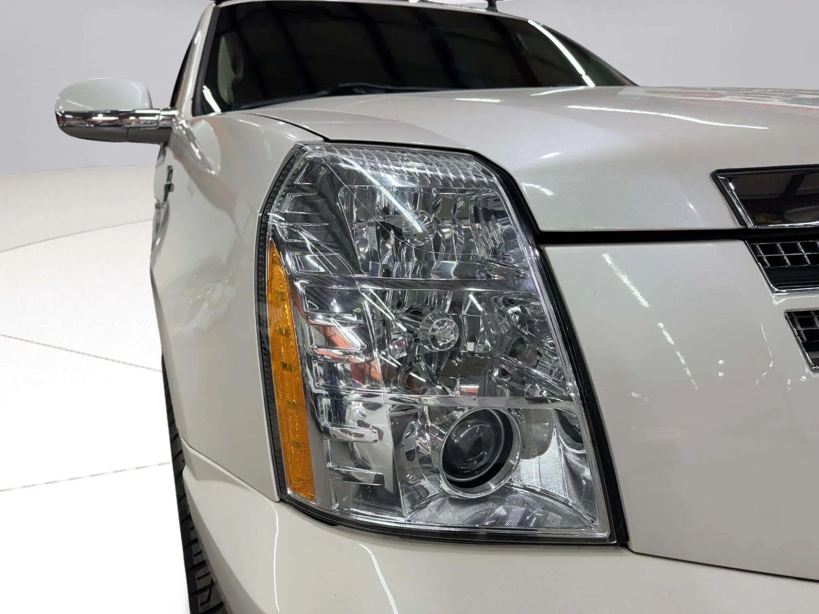 Cadillac Escalade photo 16