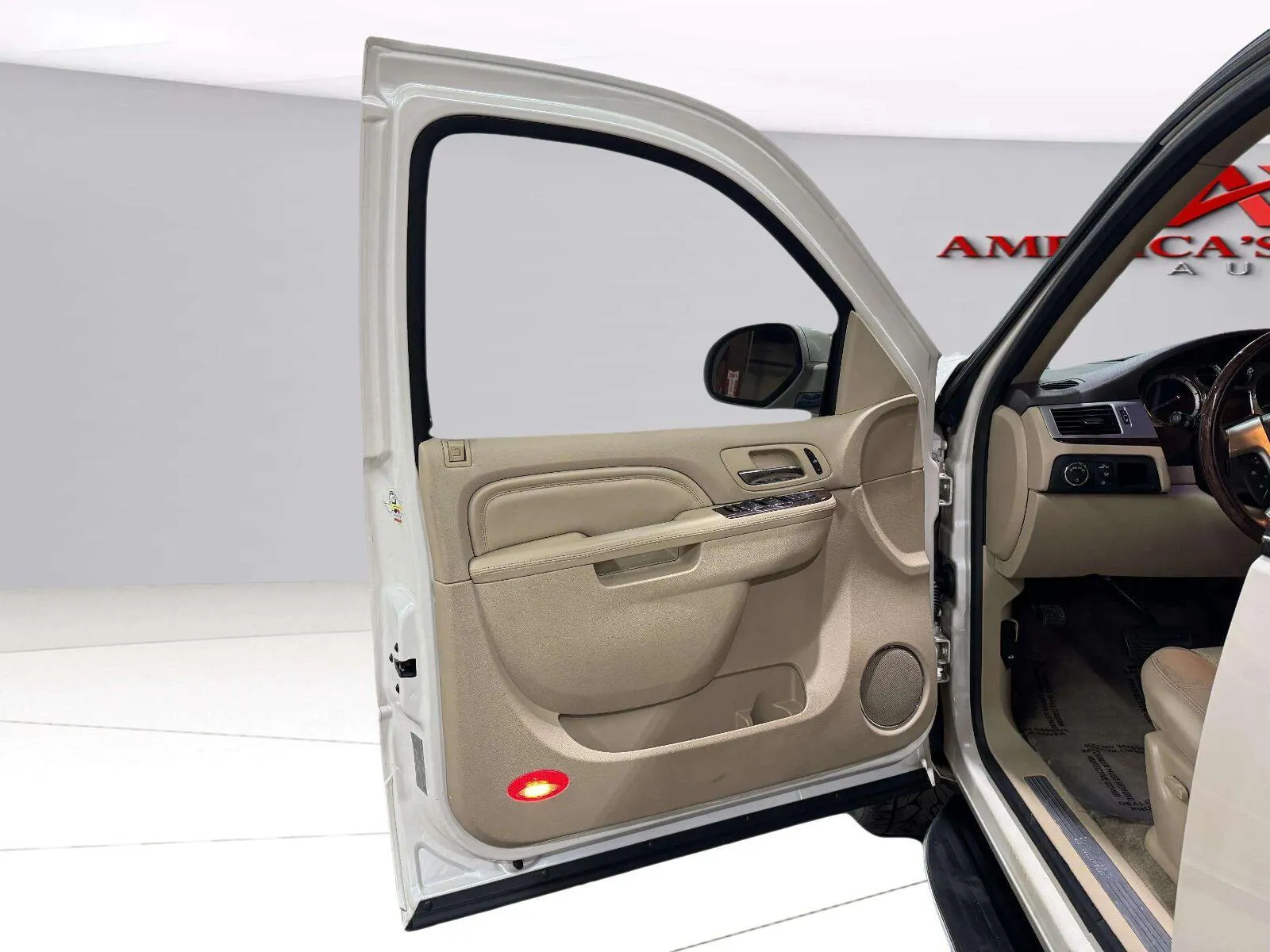 Cadillac Escalade photo 24