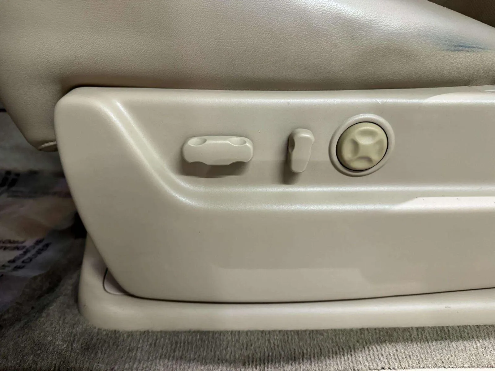Cadillac Escalade photo 27
