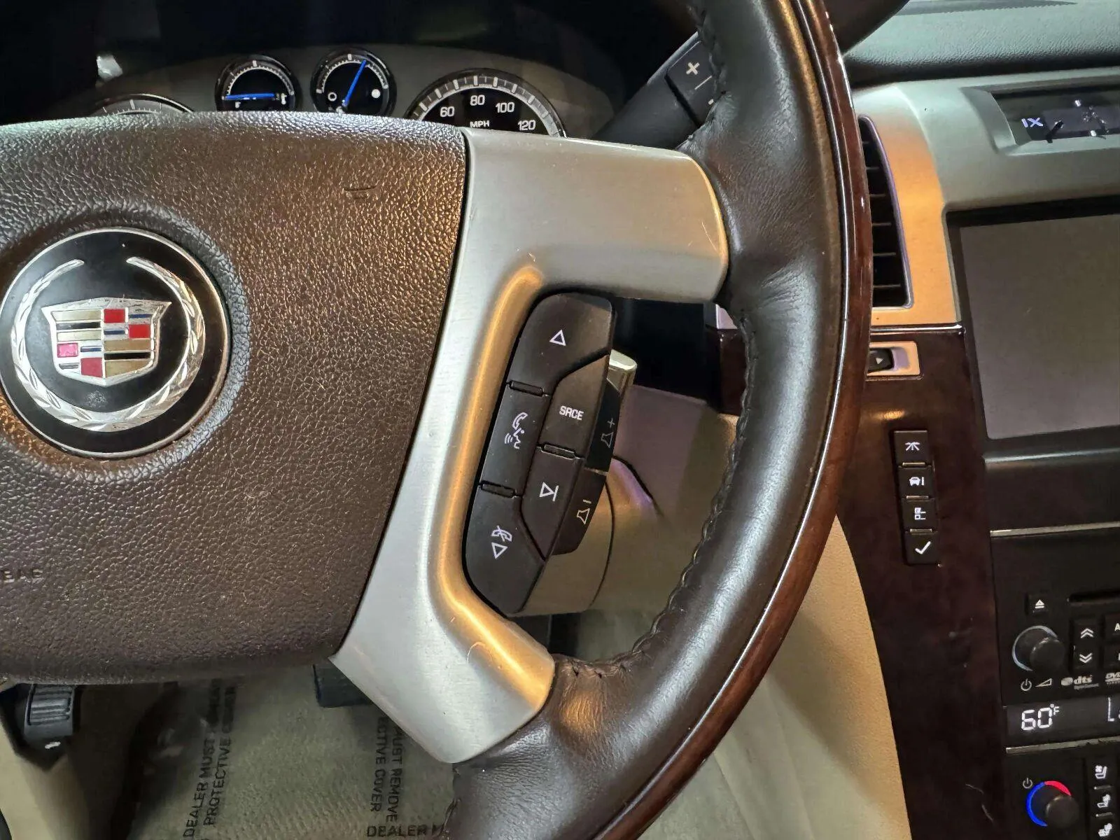 Cadillac Escalade photo 31