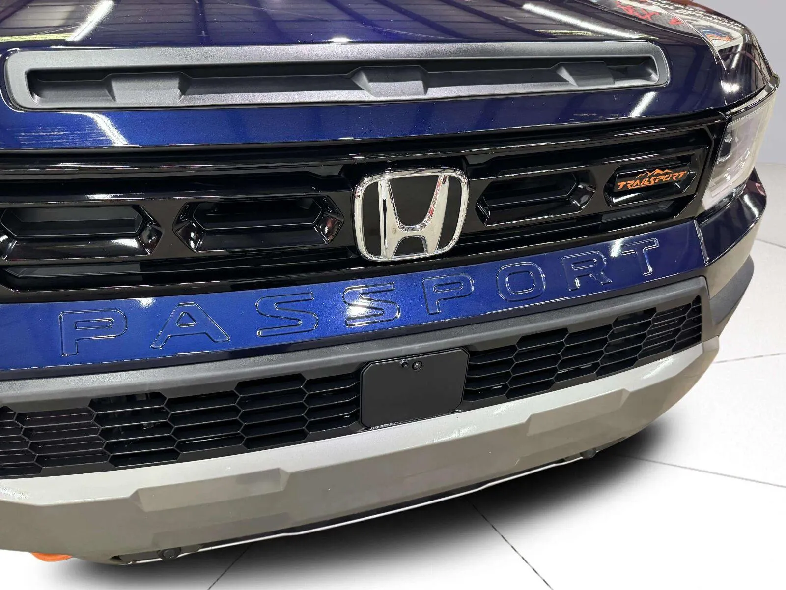 Honda Passport photo 18