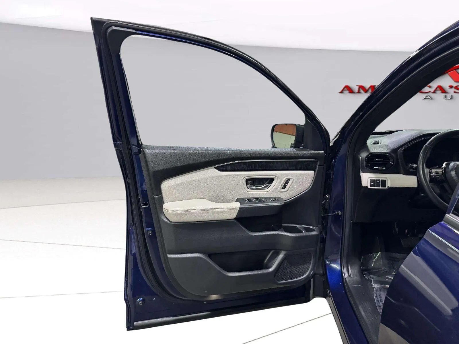 Honda Passport photo 21