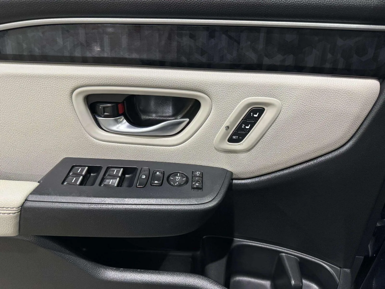 Honda Passport photo 22