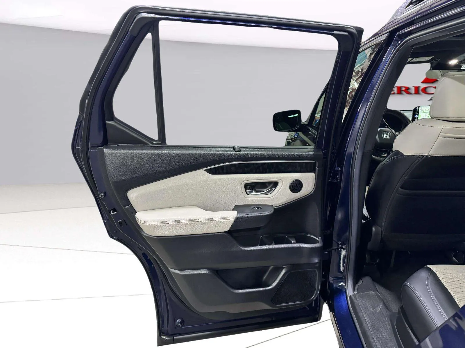 Honda Passport photo 36