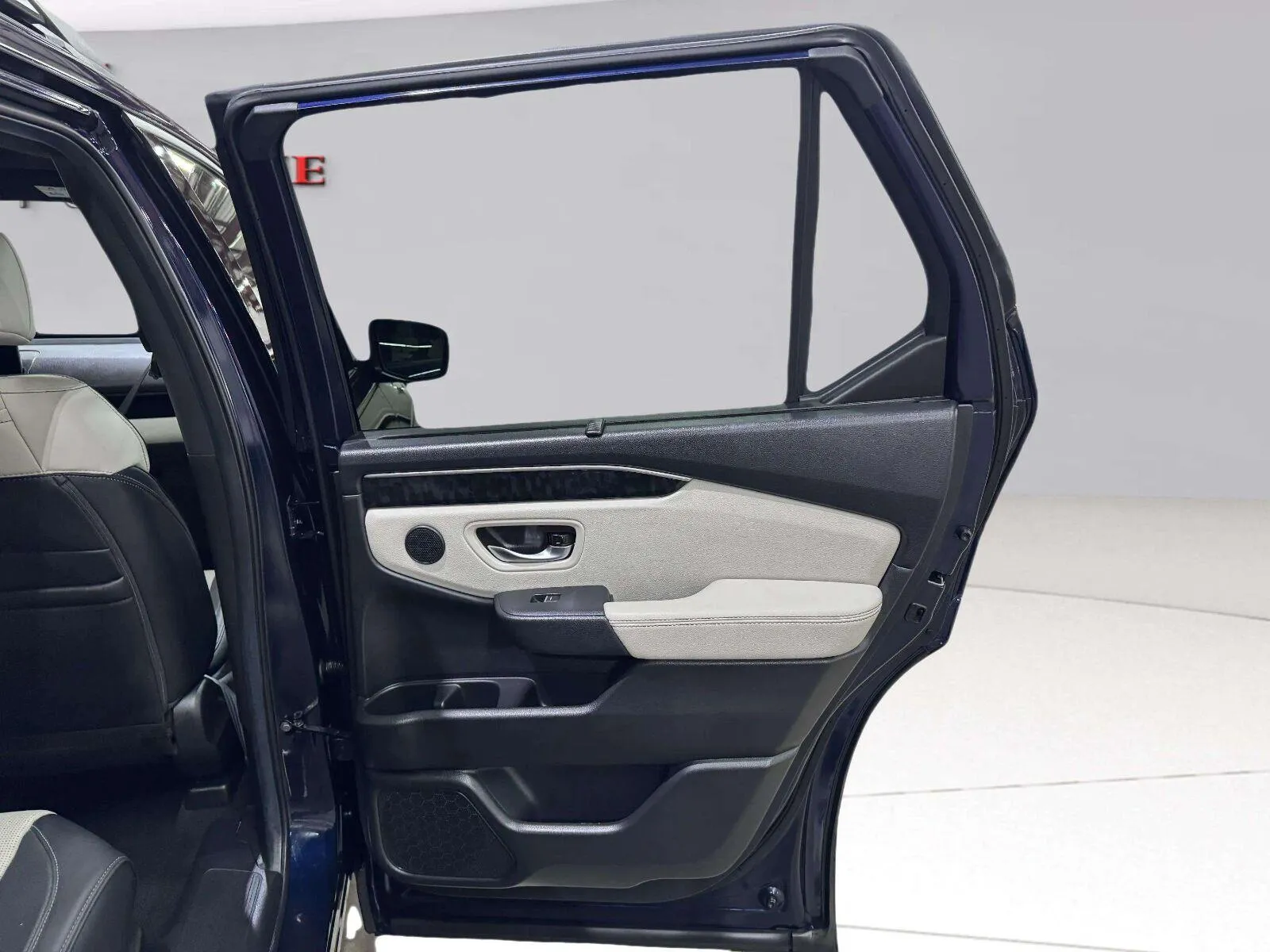 Honda Passport photo 46