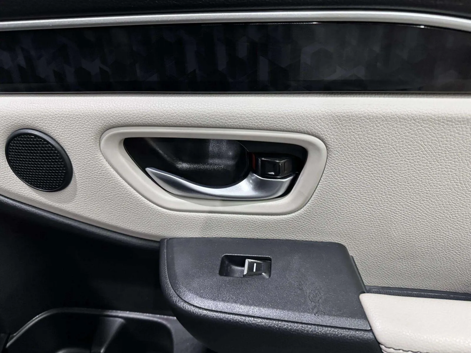 Honda Passport photo 47