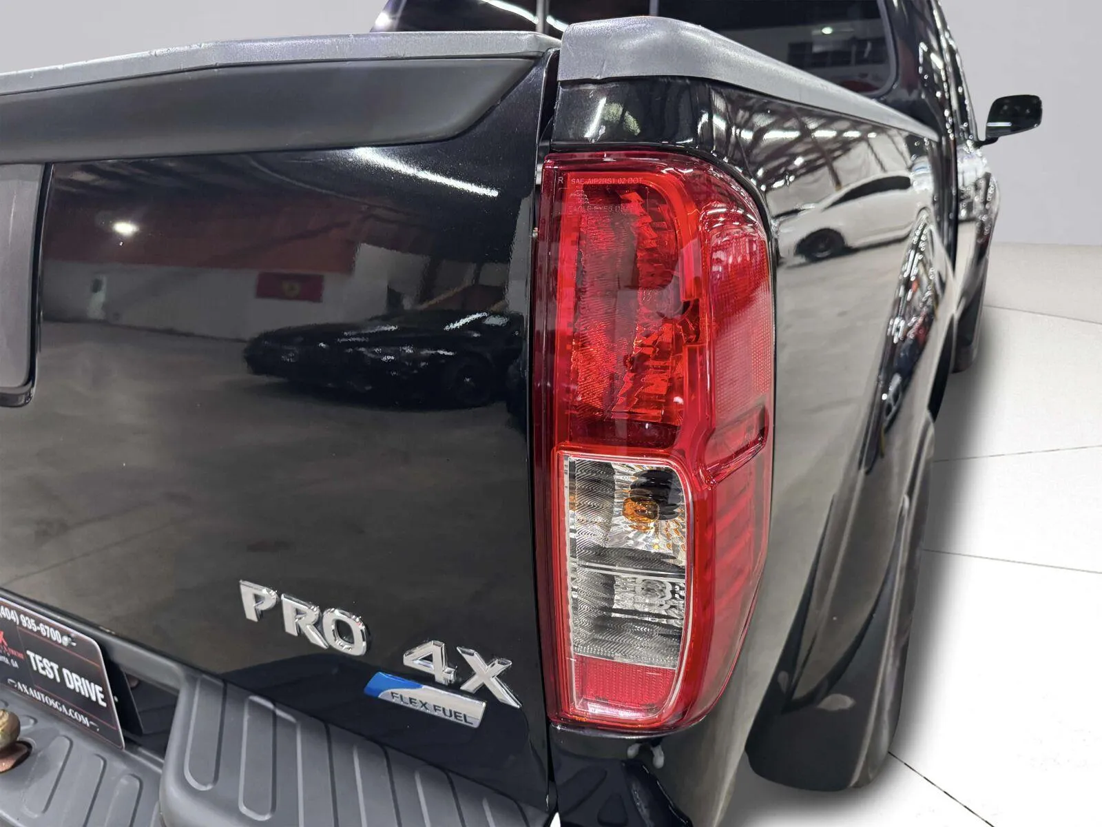 Nissan Frontier photo 13