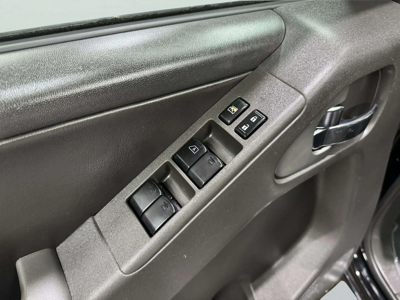 Nissan Frontier photo 21