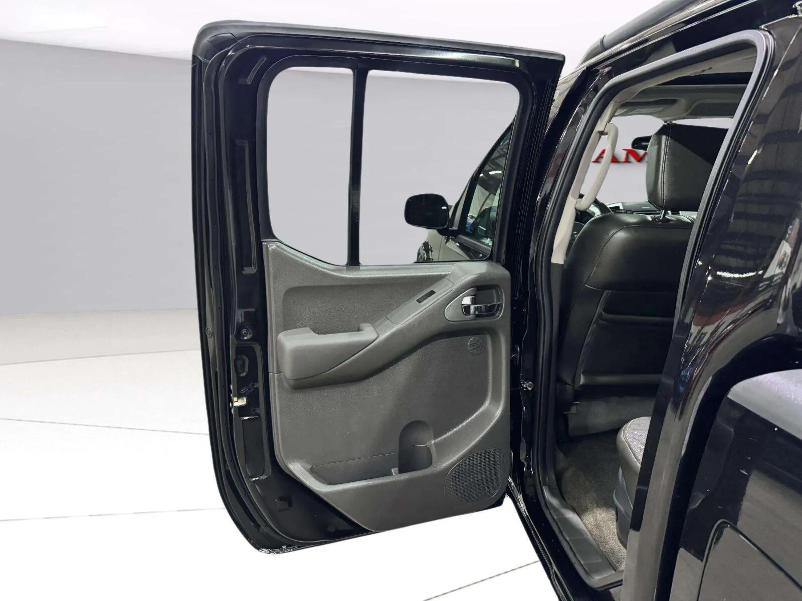 Nissan Frontier photo 35