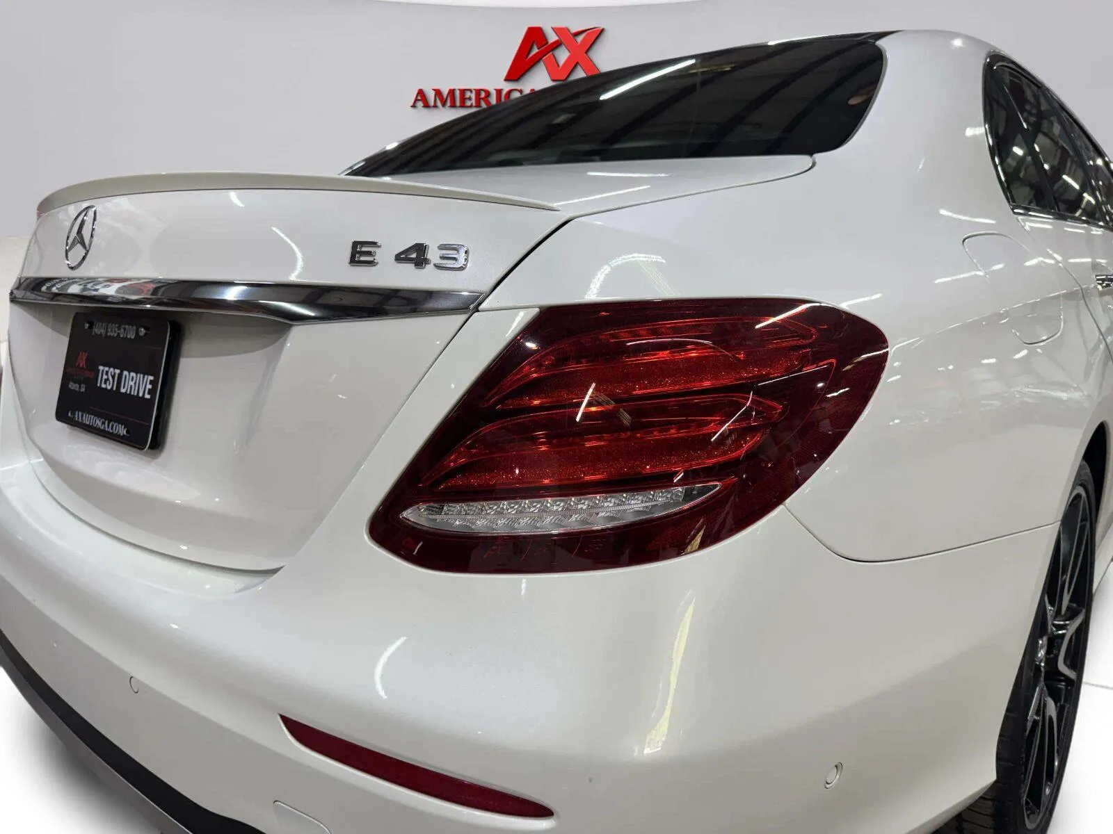 Mercedes-Benz E-Class photo 16