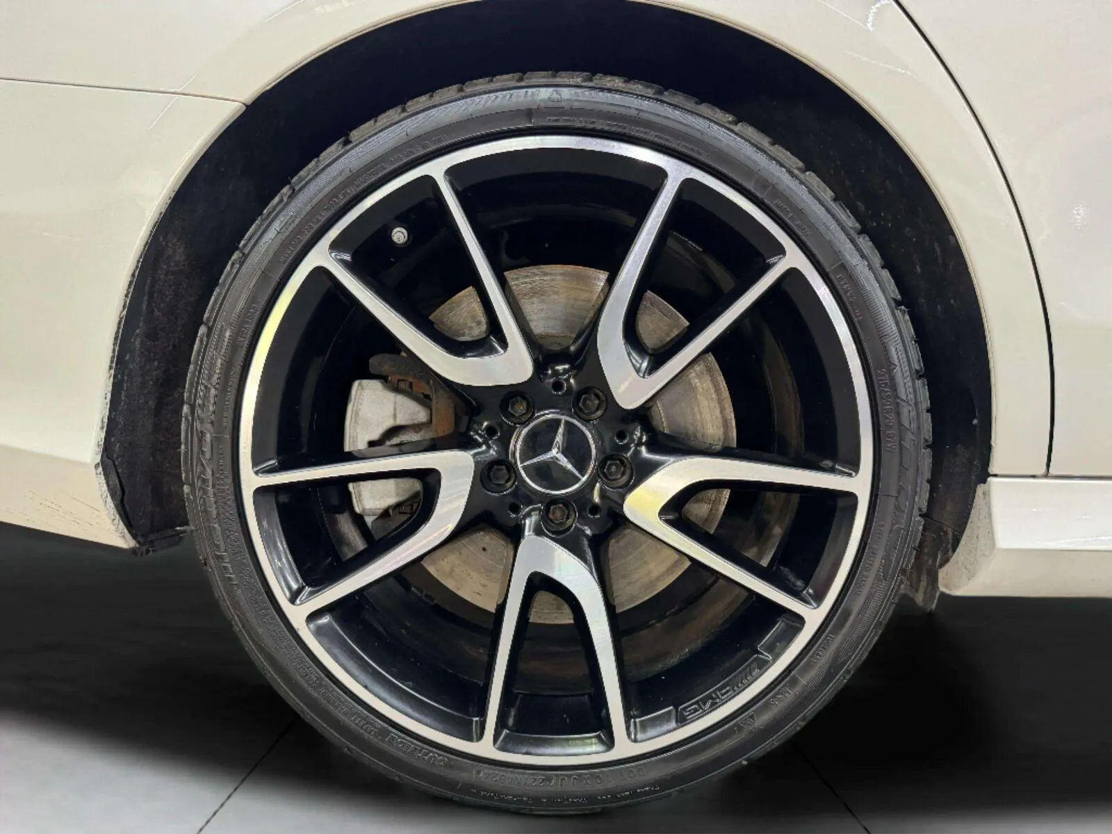 Mercedes-Benz E-Class photo 46