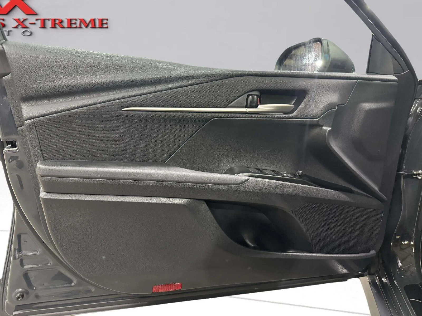 Toyota Camry photo 14