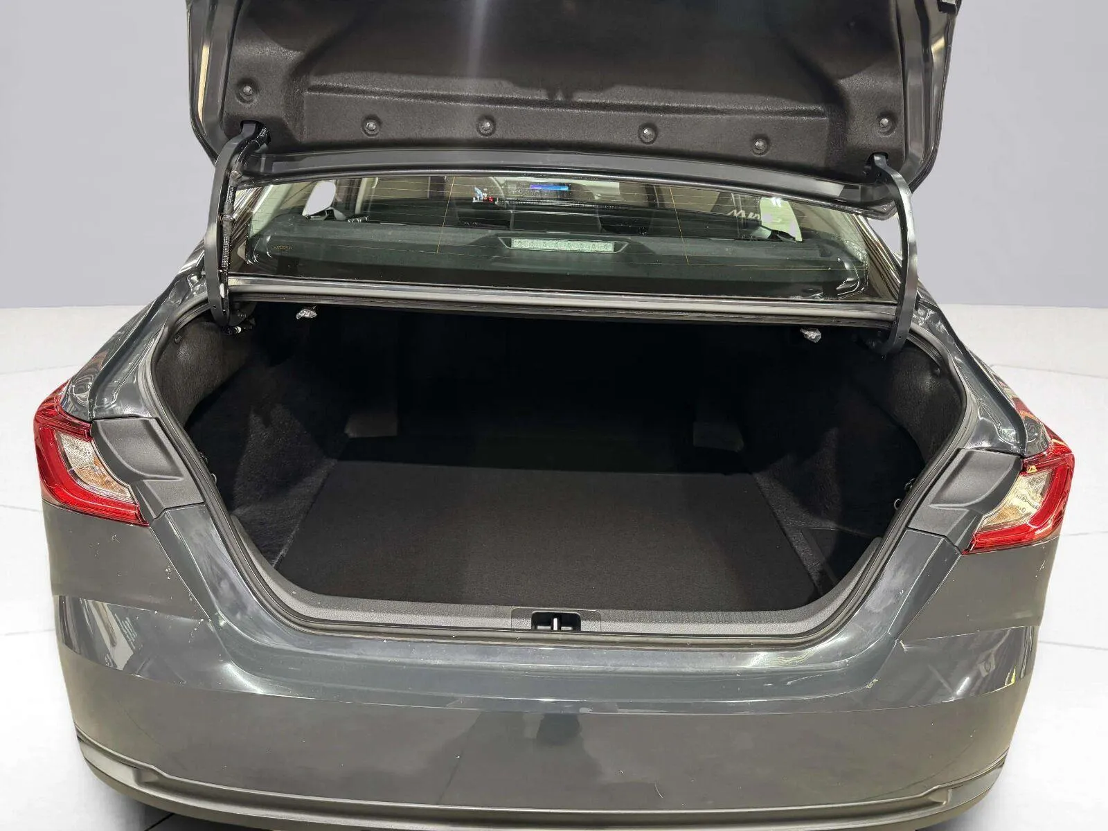 Toyota Camry photo 36