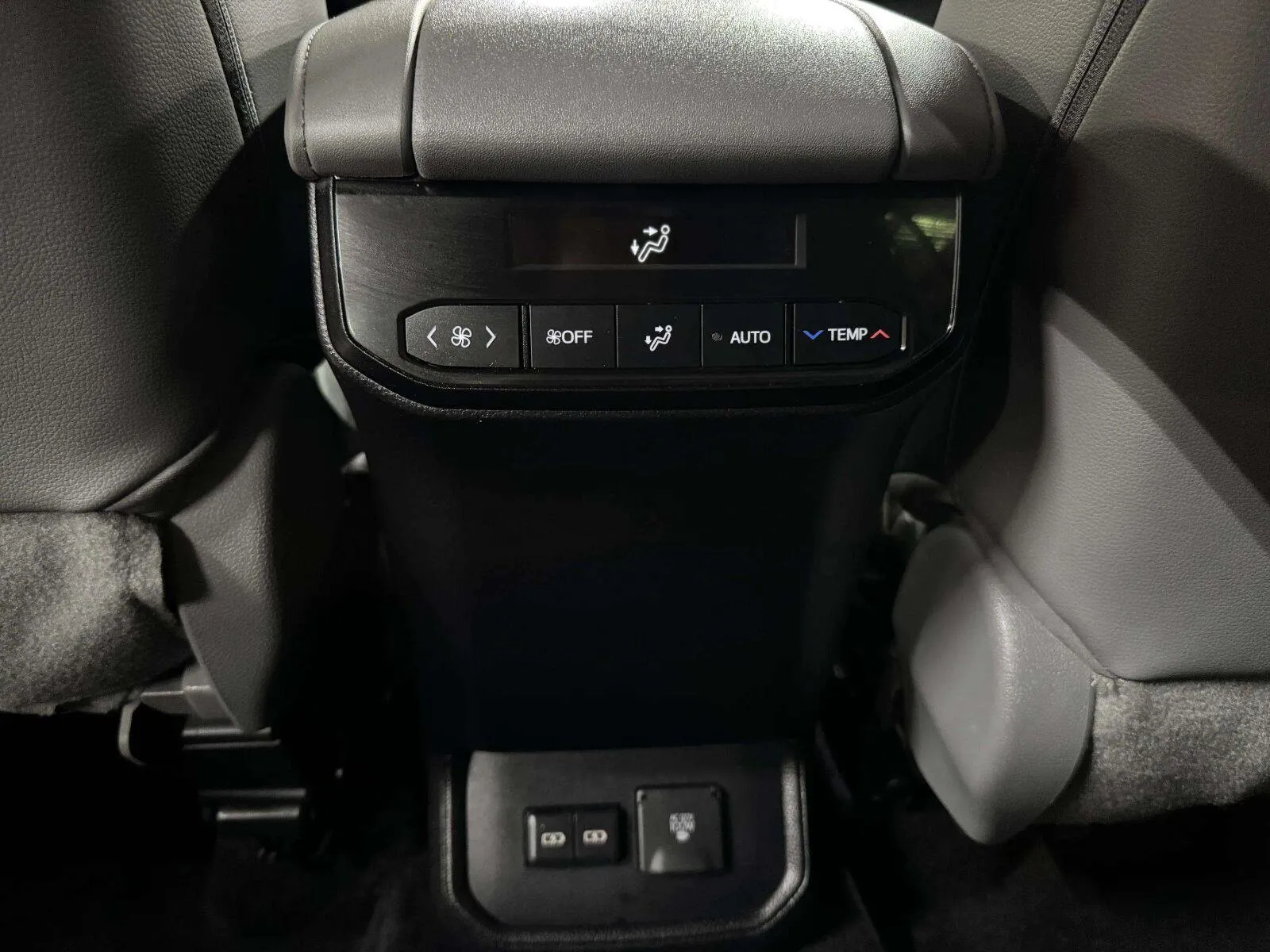 Toyota Highlander photo 49