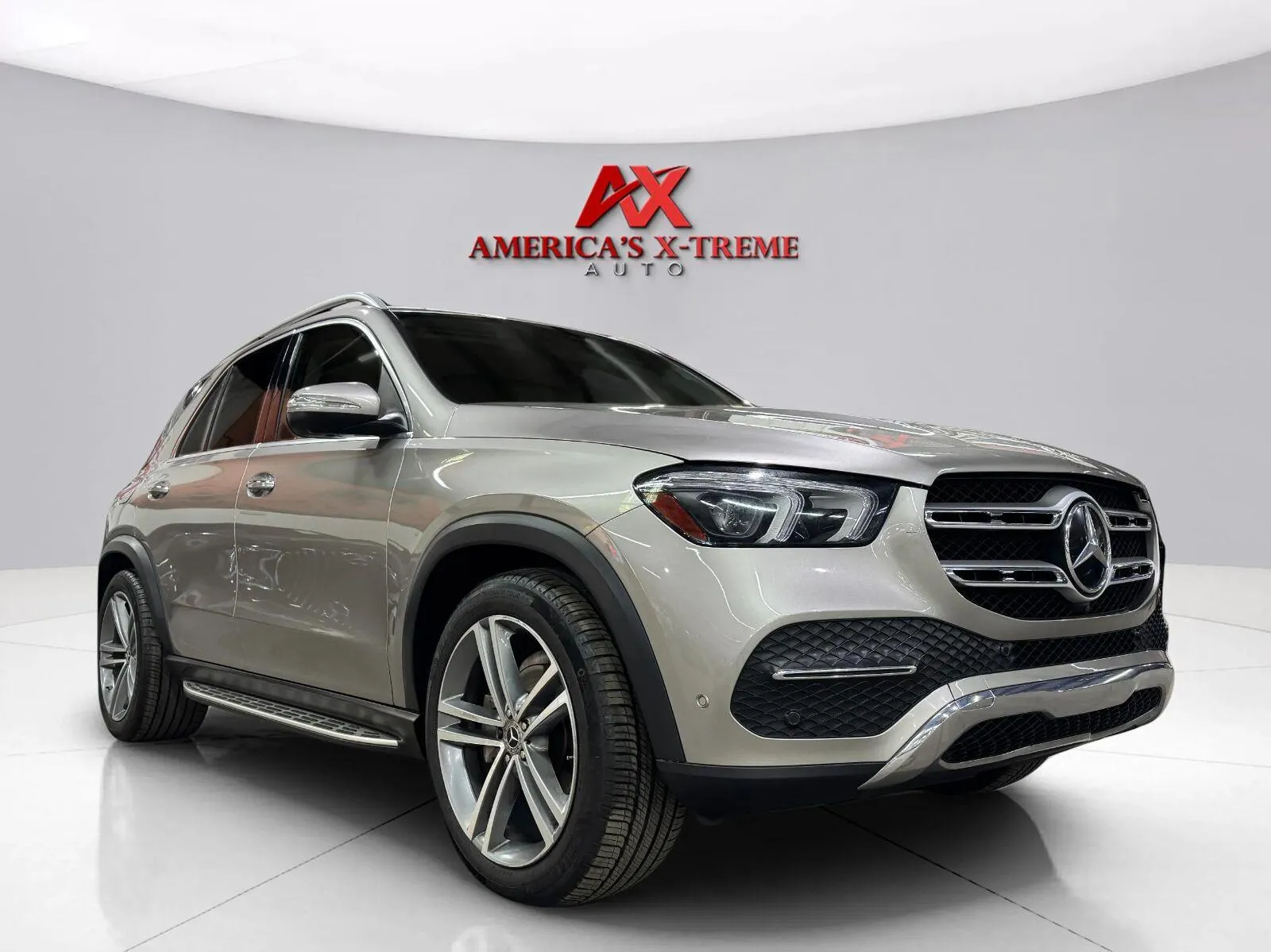 Mercedes-Benz GLE photo 8