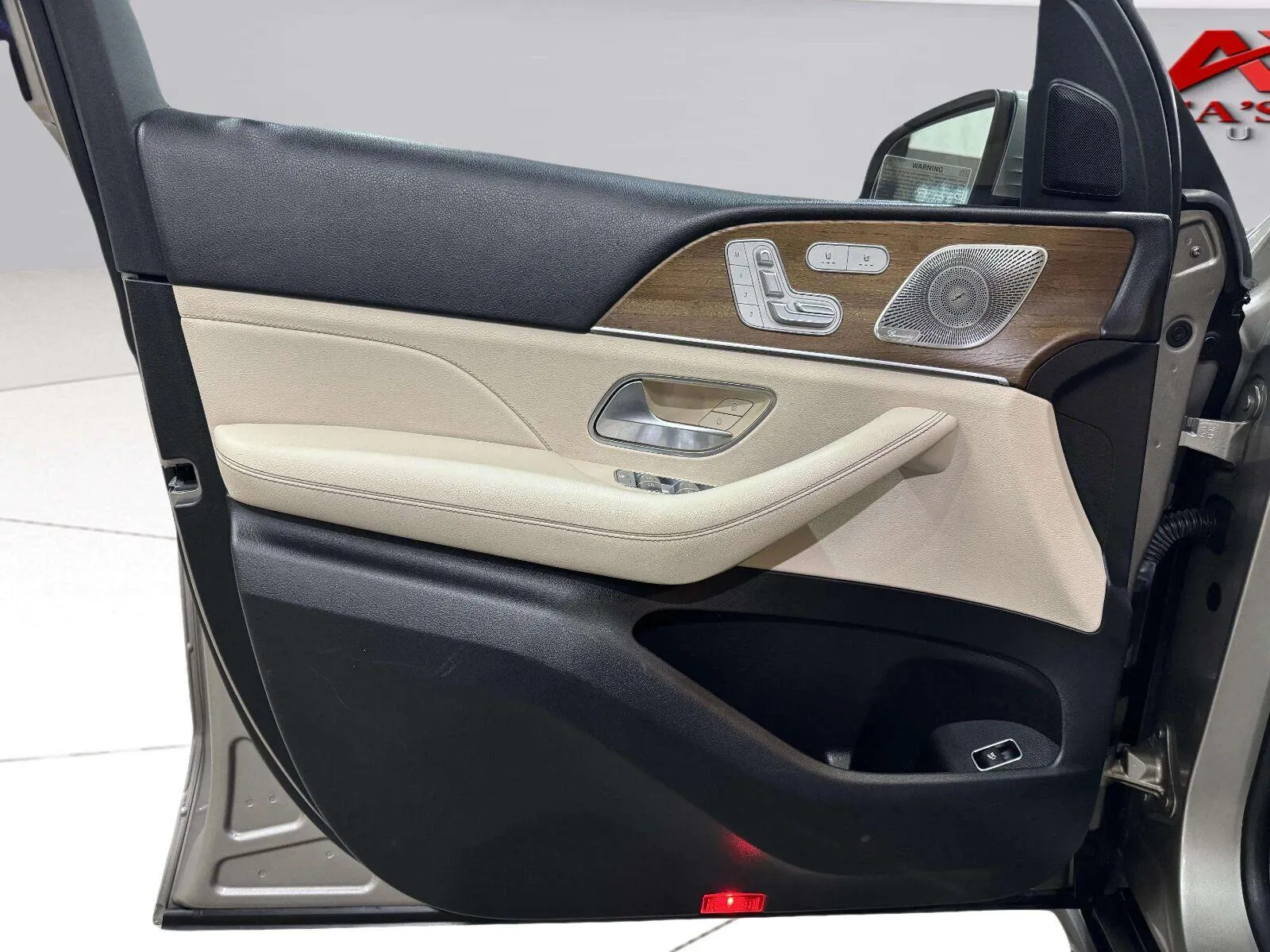 Mercedes-Benz GLE photo 13