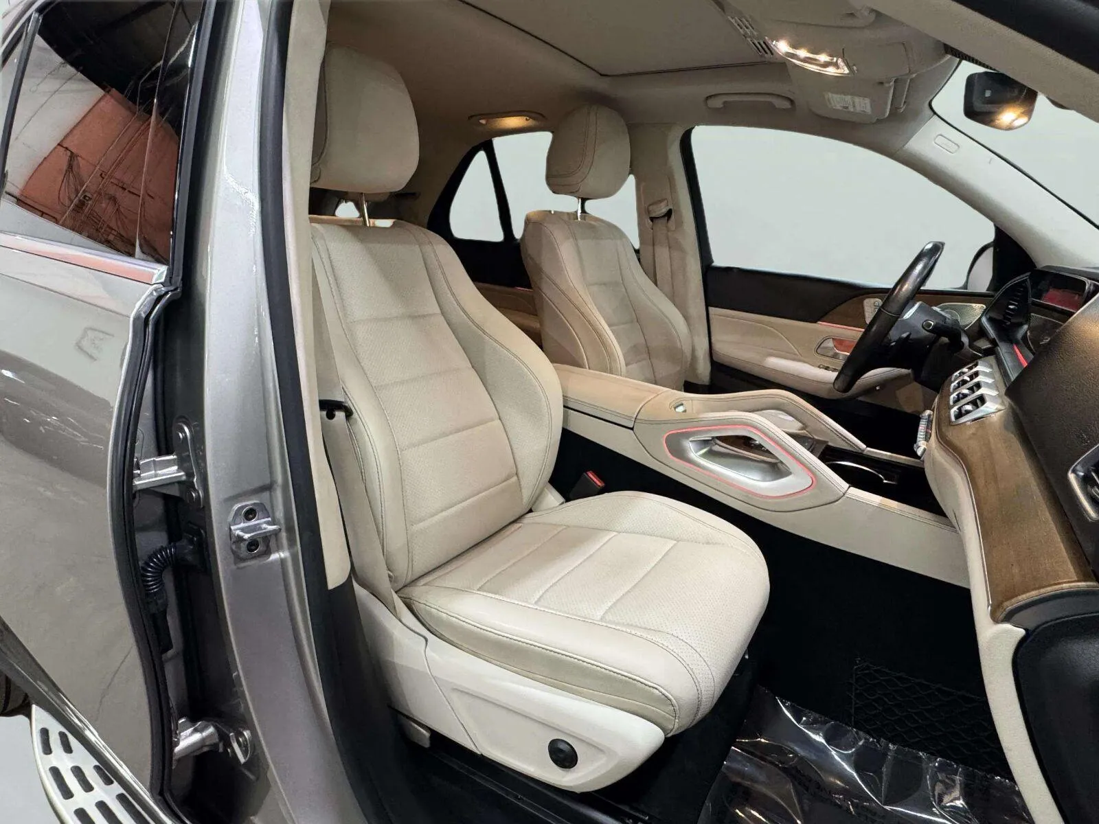 Mercedes-Benz GLE photo 29