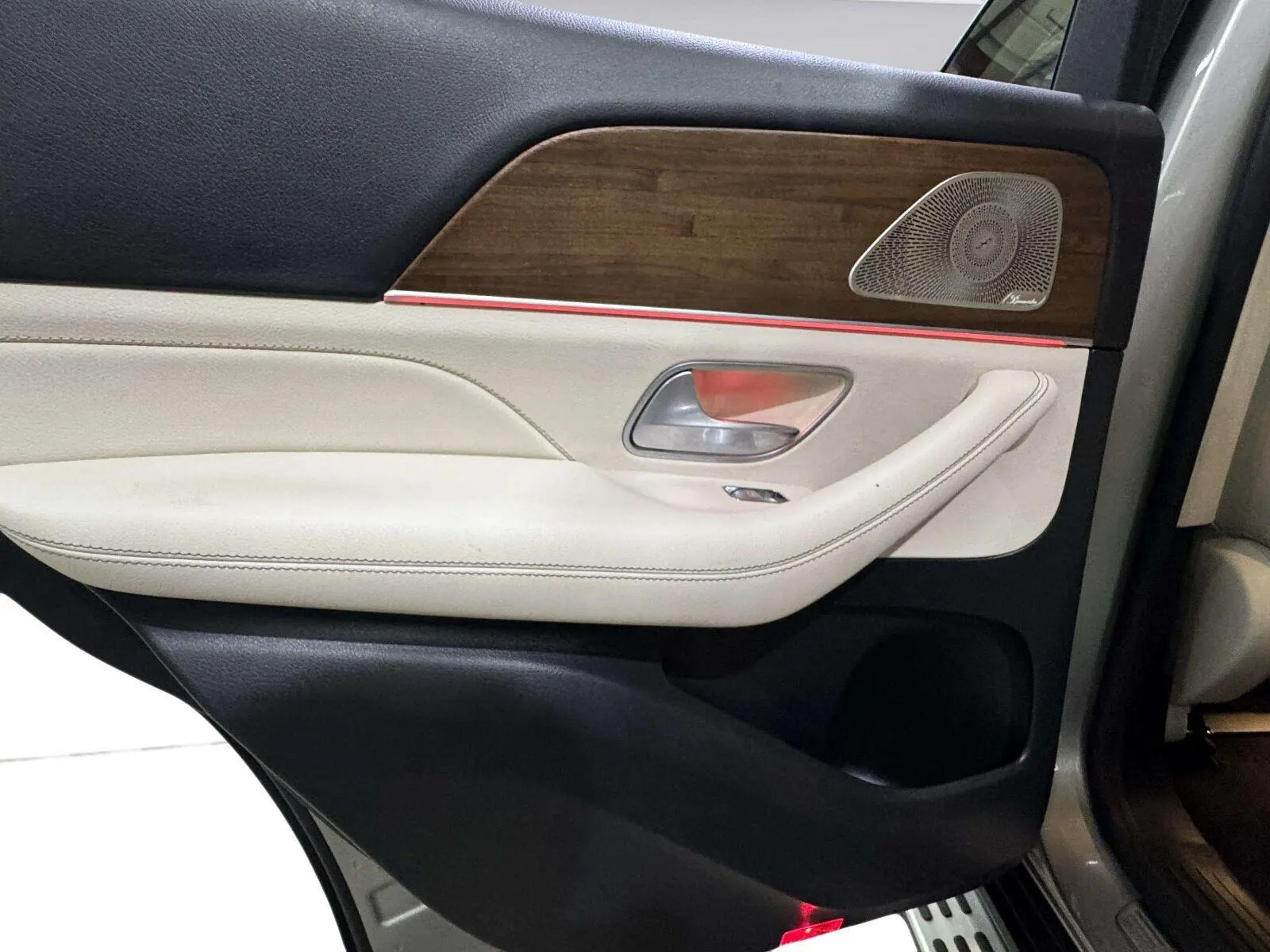 Mercedes-Benz GLE photo 35