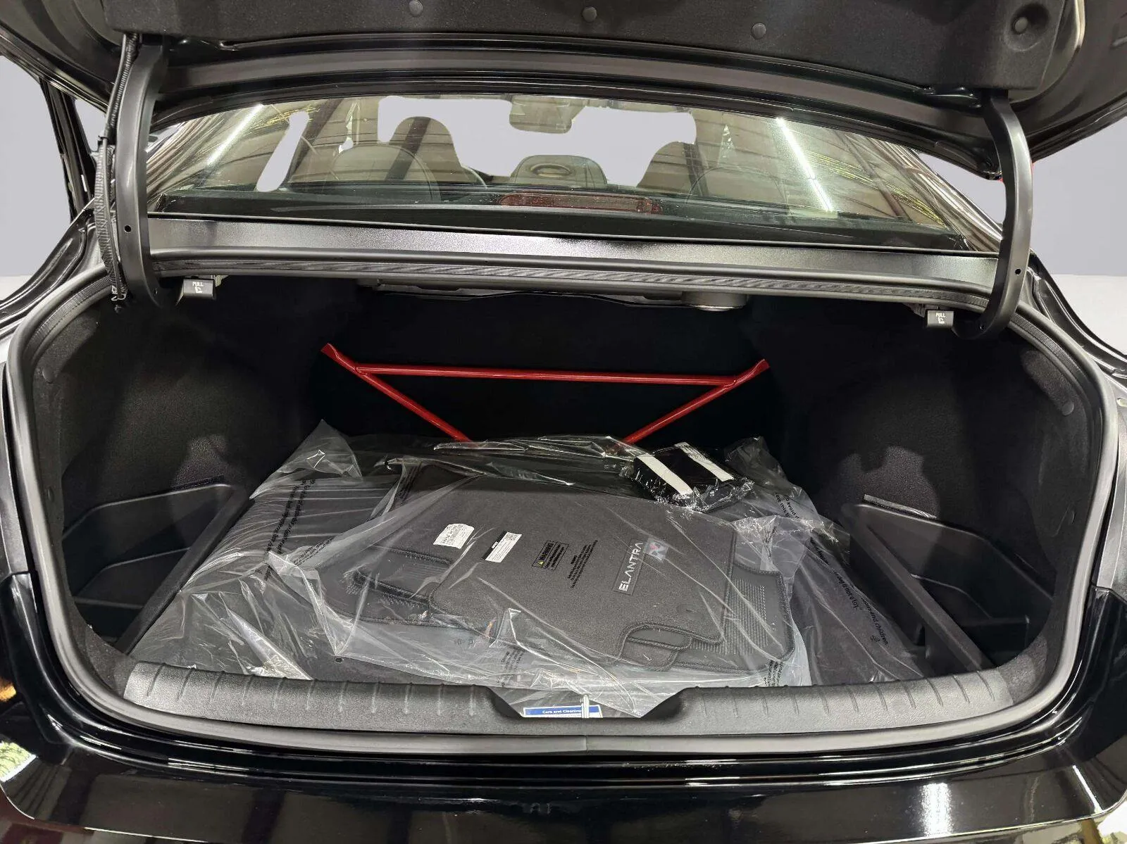 Hyundai Elantra N photo 17