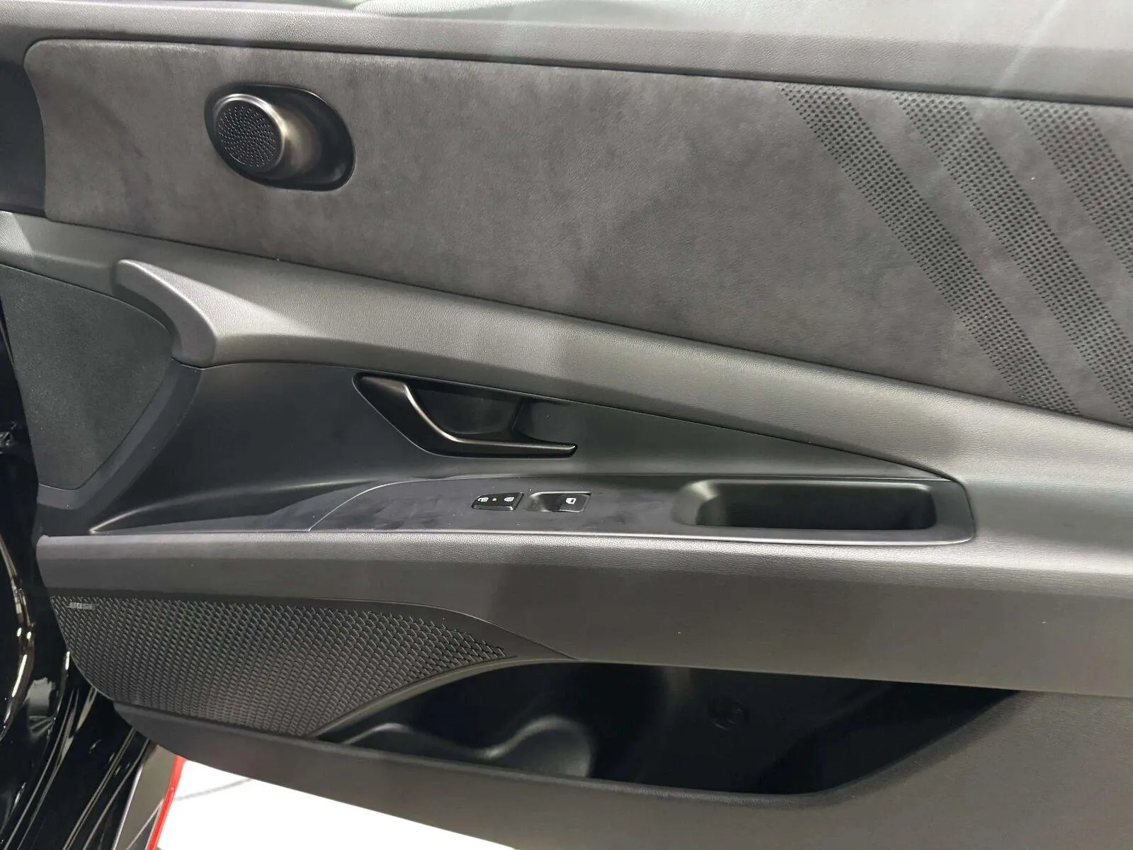 Hyundai Elantra N photo 31
